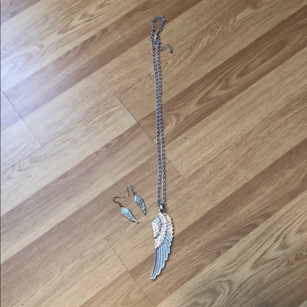 Necklace and earrings